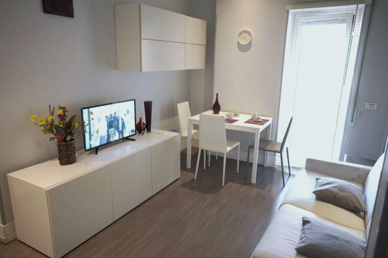 Metro A Modern Apartment Roma Exterior foto